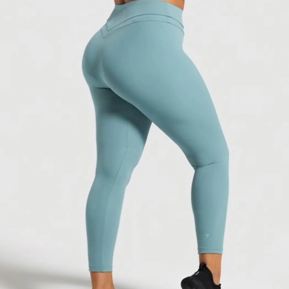 SOLD!!!Gymshark x Whitney Simmons Leggings M